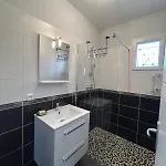 بيت للعطل Beautiful 2-bedroom Family لانتون