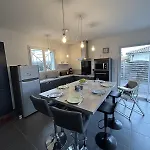 بيت للعطل Beautiful 2-bedroom Family *