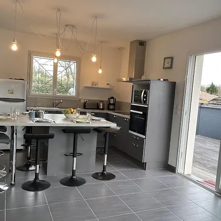 Beautiful 2-bedroom Family