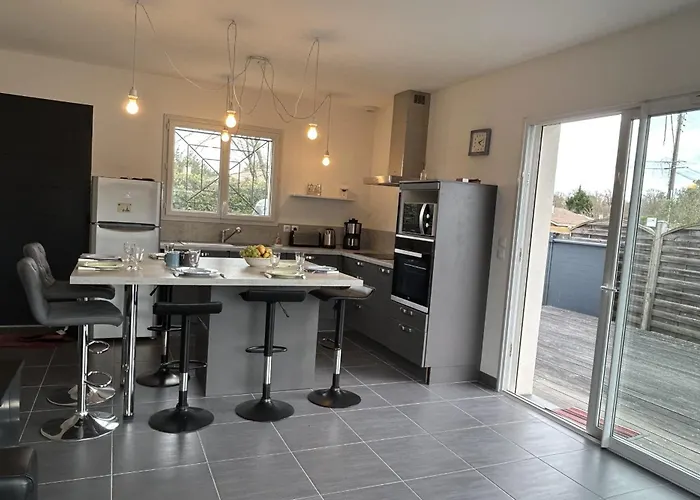 Beautiful 2-bedroom Family