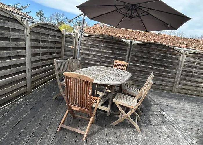 Beautiful 2-bedroom Family Ferienhaus Lanton